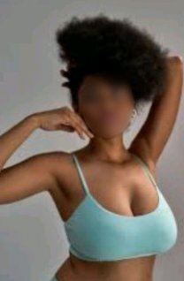 Мулатка на квартире